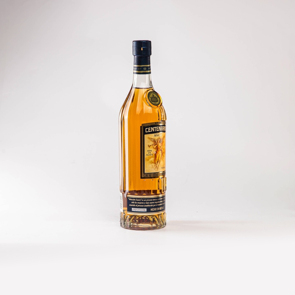 Tequila Añejo Gran Centenario 695ml