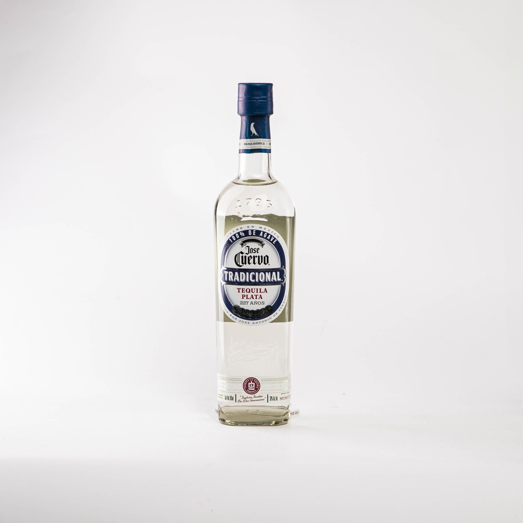 Tequila Blanco Tradicional Plata 695ml