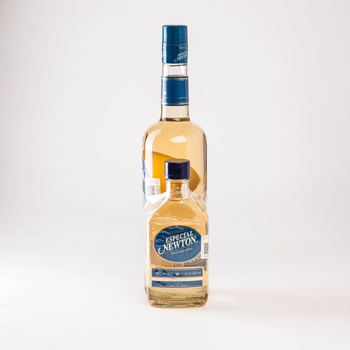[17508233712826] Tequila Reposado Newton 1000ml Mas 200ml